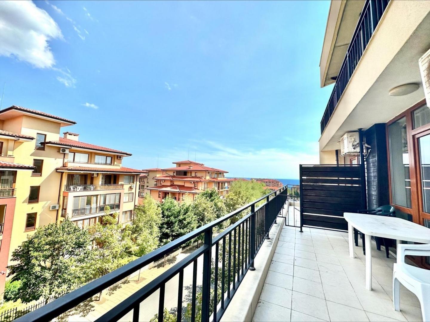 Menada Luxor Apartments Sveti Vlas Bilik gambar