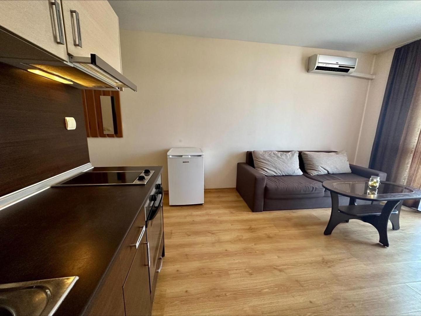 Menada Luxor Apartments Sveti Vlas Bilik gambar