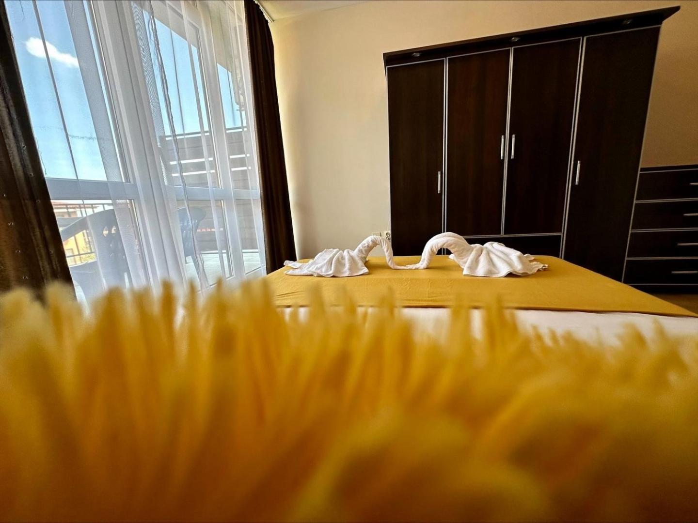 Menada Luxor Apartments Sveti Vlas Bilik gambar