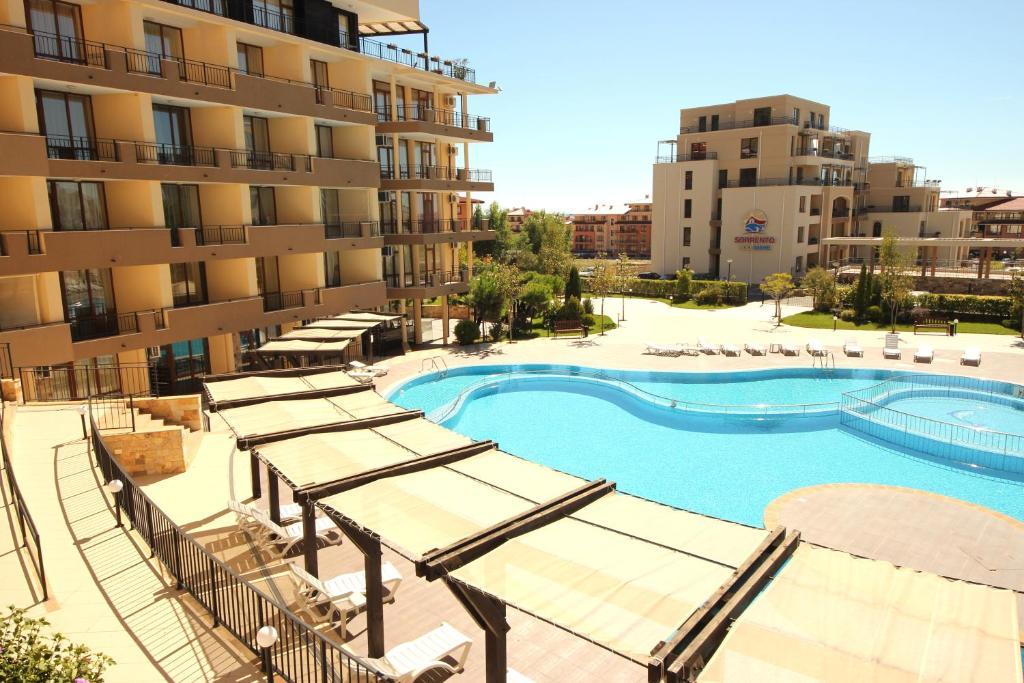 Menada Luxor Apartments Sveti Vlas Luaran gambar